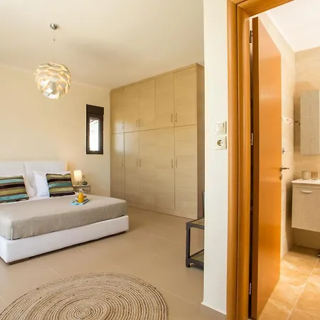 Laila Villa