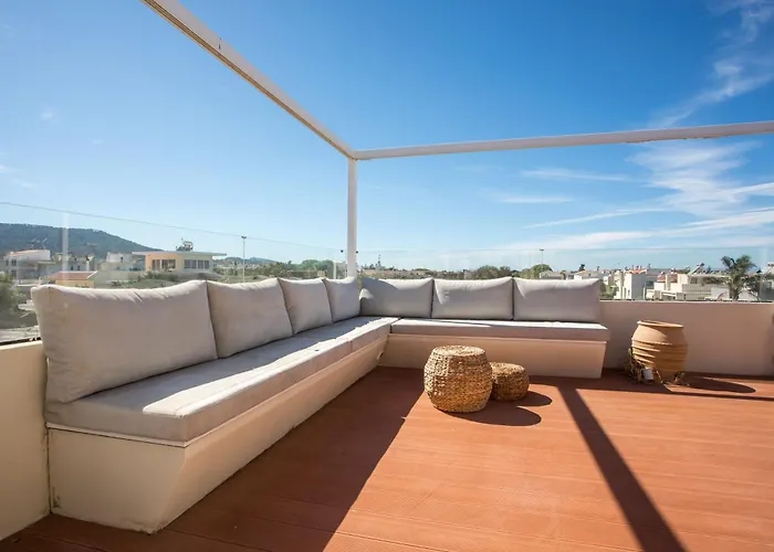 Laila Villa